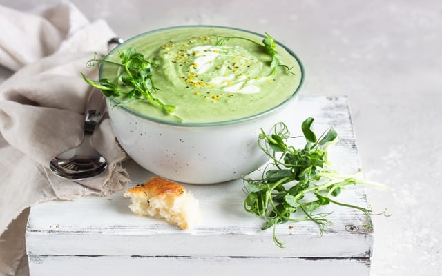 Crème de courgette au lait de coco