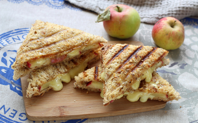 Croque-monsieur pomme et camembert
