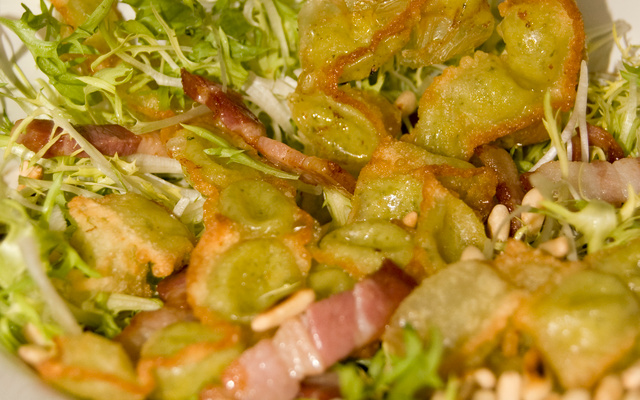 Salade de ravioles du Dauphiné en friture