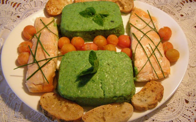 Purée de poivrons et filets de saumon  (basses calories)