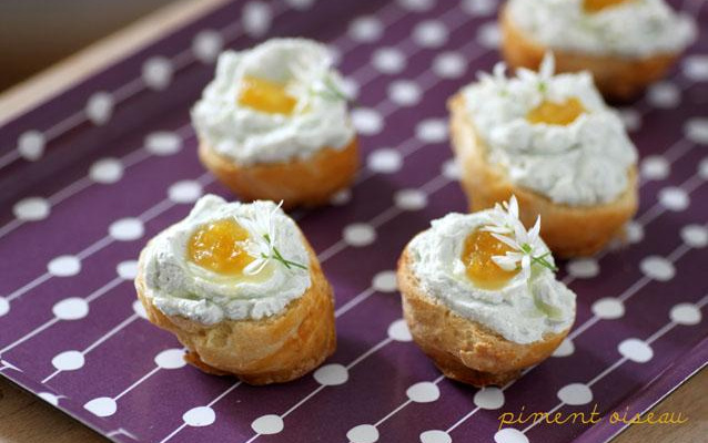 Petits choux à la fourme d'Ambert pour l'apéritif