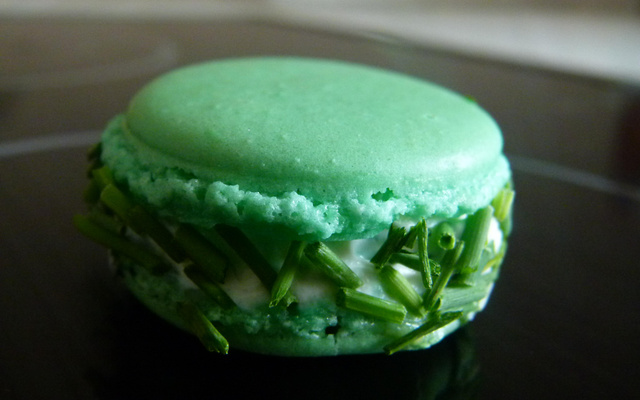 Macarons version salée : les macarons chèvre-ciboulette