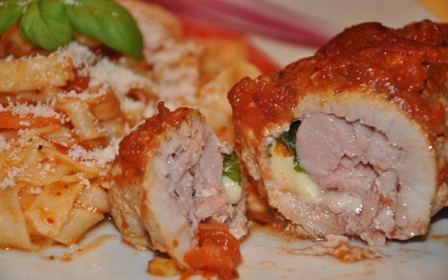 Saltimbocca de porc à la mozzarelle & tomates basilic