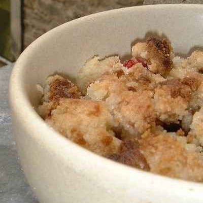 Crumble rhubarbe-cerise
