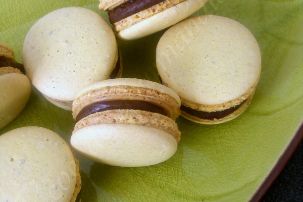 Macarons Chocolat Banane caramélisée