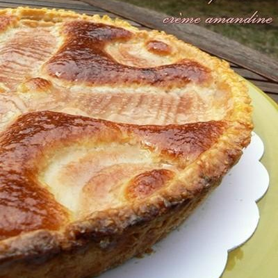 Tarte aux poire et crème amandine