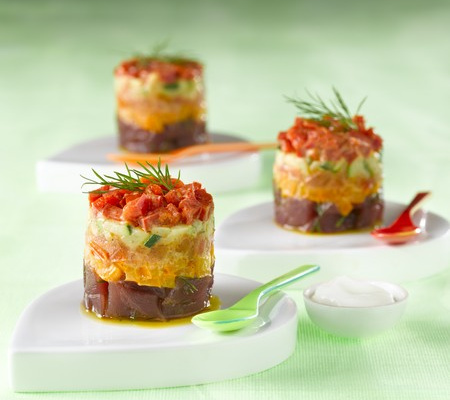 Tartare de thon et petits légumes