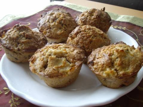 Mini muffins à la cannelle aux pommes et aux noisettes