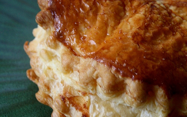 Galette crème d'amandes au citron vert et cumbawa