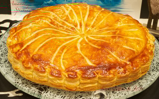 Galette des rois à la crème d'amandes et spéculoos
