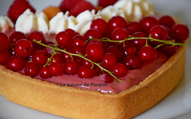 Un cœur de crème de groseilles