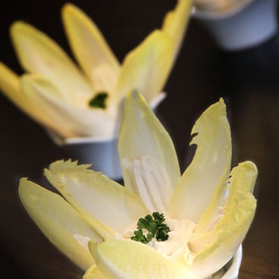 Fleurs d'endives à la brandade de morue