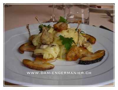 Pâtes Fraîches aux grenouilles et bolets.
