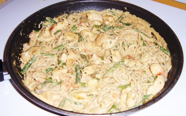 Nouilles chinoises aux légumes et au poulet