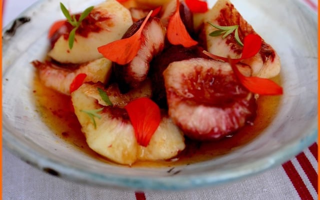 Salade de pêche 'sauvage' au curcuma frais