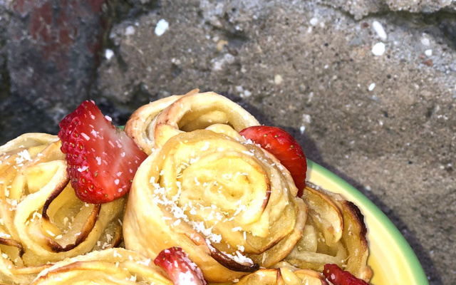 Roses feuilletées aux pommes faciles