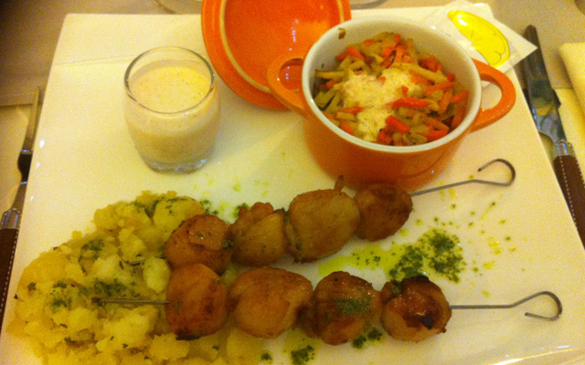 Brochette de Saint Jacques en julienne