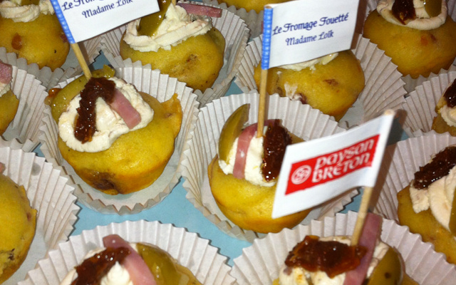 Cupcakes salés aux tomates séchées et glaçage philadelphia/ciboulette