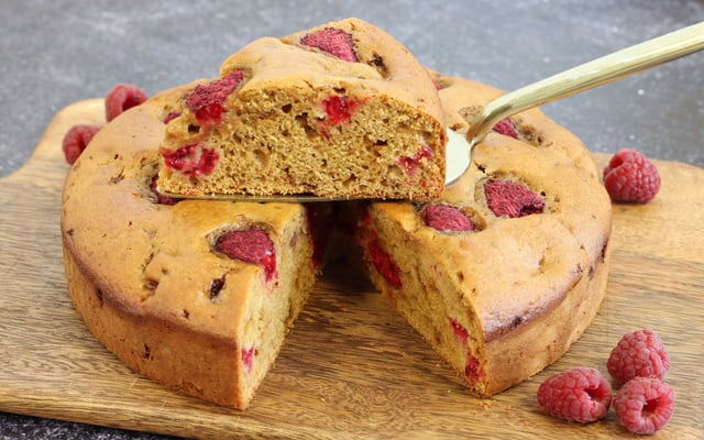 Gâteau moelleux framboises et huile d’olive
