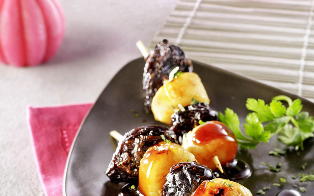Brochette de saint Jacques aux pruneaux