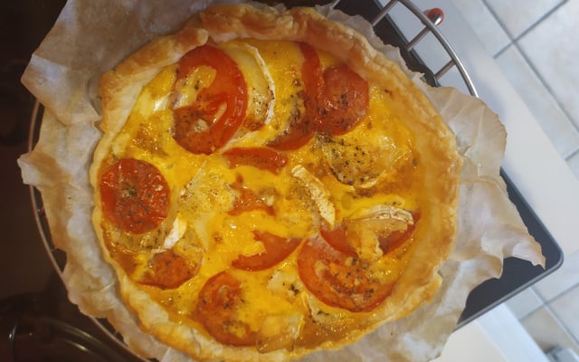 Tarte à la tomate et au chèvre