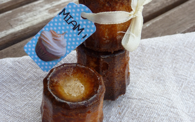 Mini-cannelés caramélisés