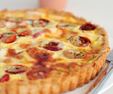 Tarte à la tomate, thon et Neufchâtel