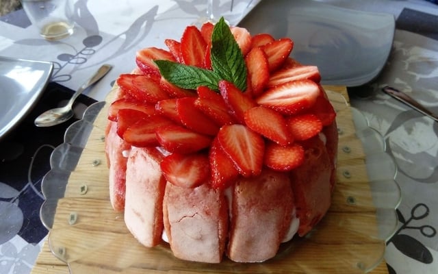Charlotte aux fraises