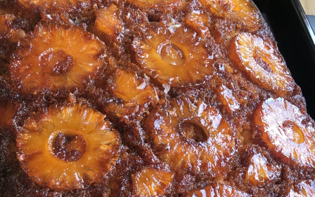 Gâteau à l'ananas caramélisé
