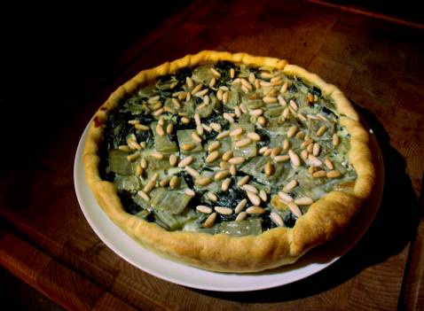 Quiche aux blettes, roquefort et raisins secs