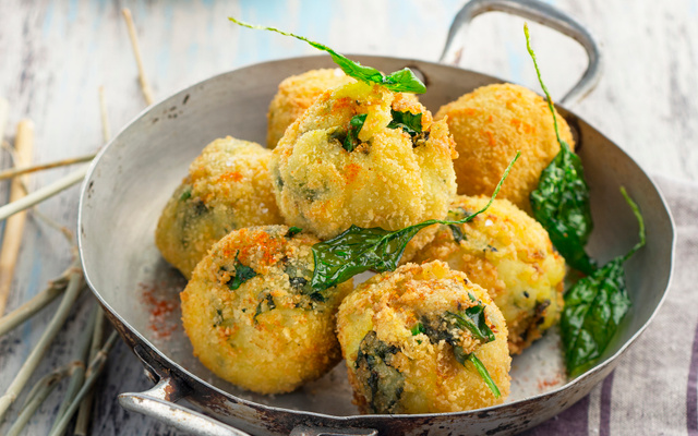 Boulettes pomme de terre épinard et crème parmesan