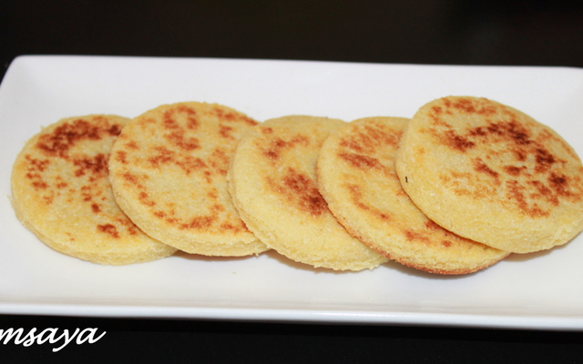 Mini harcha ou galette marocaine à la semoule