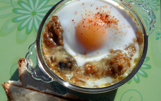 Œuf cocotte sur gratin de potiron aux mélange des Indiens Mapuche