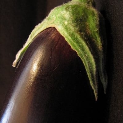 Agneau en habit d'aubergine