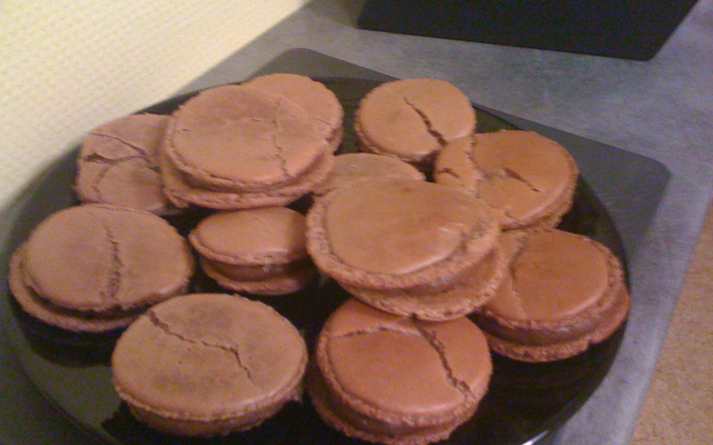 Macarons au chocolat économiques