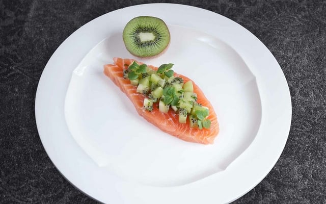 Pavé de saumon en ceviche et au kiwi