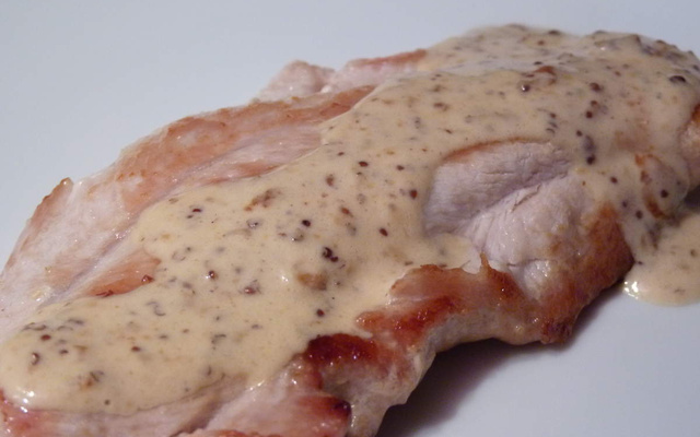 Escalope à la crème pain d'épices et moutarde à l'ancienne
