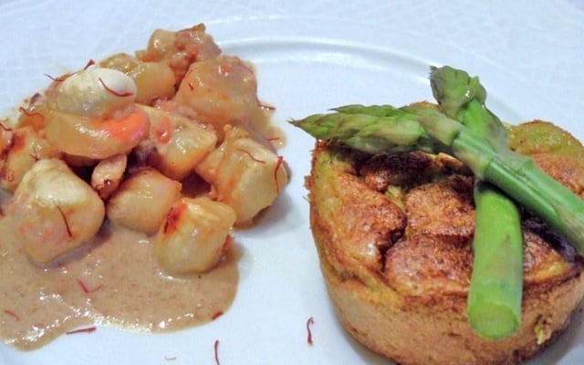 Poêllée de Saint-Jacques, sauce crémée au Porto