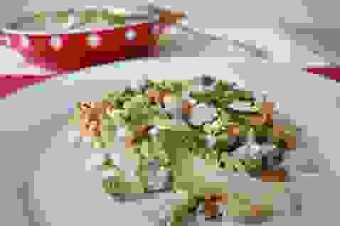 Gratinée de chou romanesco et petites pâtes savoyardes  aux deux saveurs de noix