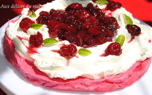 Pavlova très girly aux cerises