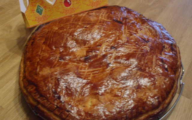 Galette des rois chocolat, noix de coco et poire