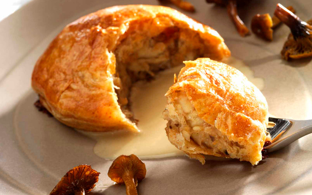 Feuilleté de volaille forestière au Comté