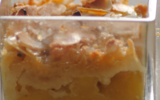 Crumble aux pommes et poires maison