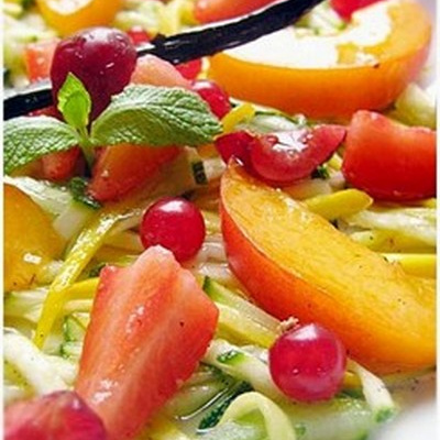 Minestrone aux deux courgettes et fruits de saison