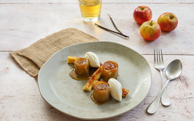 Rosier de pommes, brioche perdue et crème fouettée à la vanille