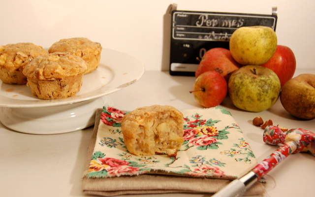 Muffins pommes et noisettes, fourrés de pâte à tartiner