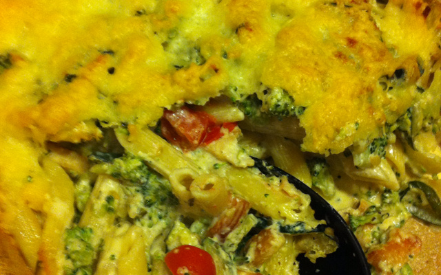 Gratin de pâtes au boursin, brocolis et courgettes