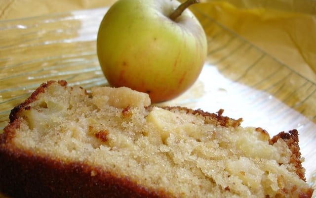Cake aux pommes et sa confiture d'abricot