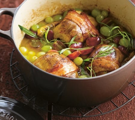 Pigeon aux raisins en cocotte