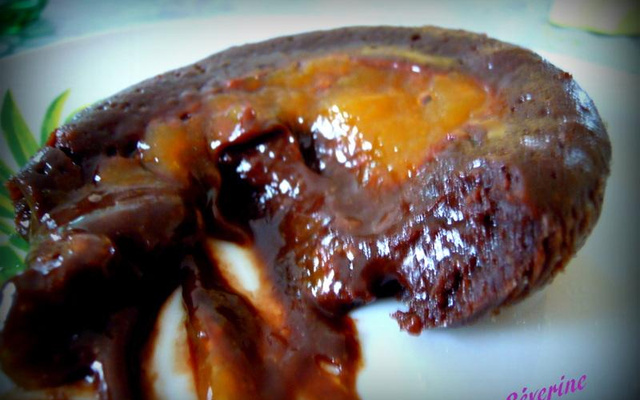 Mi cuit au chocolat au cœur de mangue